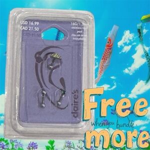 Free 🆕Claire's Single Ear Piercings Set